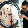 Feedback Sports centrownica Pro Truing Stand z adapterami