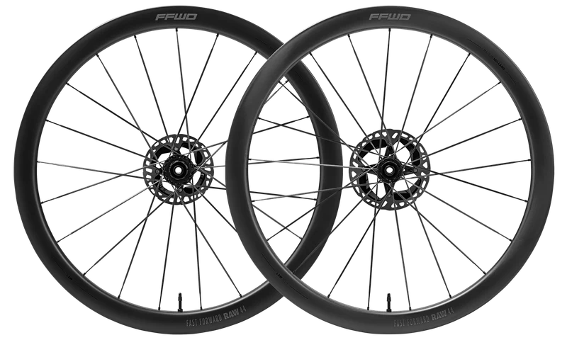 FFWD koła RAW 44 MATT CL Shimano
