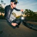 Knog lampka przód Blinder X 1800 + bateria 10000mAh