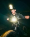 Knog lampka przód Blinder X 2300 + bateria 10000mAh