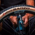 Vittoria opona Barzo 29x2.25 XCR TLR G2 czarno/transparentna
