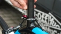 Muc-Off pasta montażowa Carbon Gripper 75g