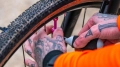 Muc-Off pompka CO2 Road Inflator Kit + 2x nabój gazowy 16g