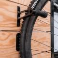 Lezyne wieszak rowerowy za koło czarny
