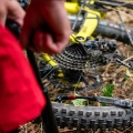 Lezyne pompka podłogowa Digital Travel Floor Drive czarna