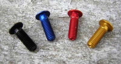 Extralite ExtraBolt 12 śrubki do przerzutki/koszyczka 4szt 2.8g niebieskie