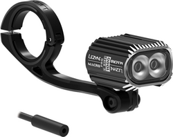 Lezyne lampka Macro Drive E1000 przód czarna